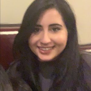 Meet your Posher, Lydia